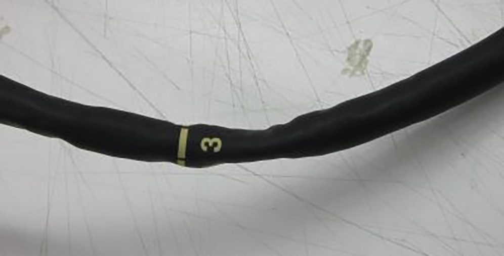 Heavily crushed insertion tube on a TEE probe