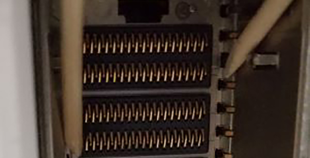 Internal view of GE E-Series probe ports