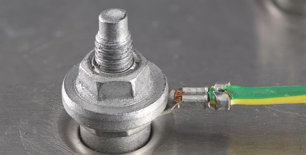 The power cord resistance, the quality of the scanner’s connection to the facility’s ground system (receptacle quality) and ultimate connection to earth ground may affect RFI suppression.